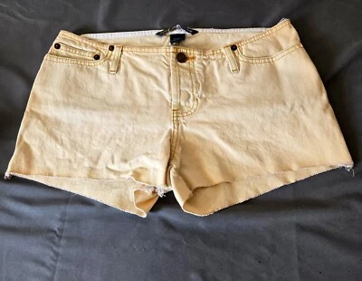 Pantalones Cortos Para Mujer Abercrombie & Fitch Corte Talla 2; Bronceado Claro/Crema Foto 1 de 3