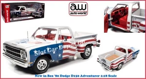 Camión pick-up patriótico escala 1:18 Auto World '80 Dodge D150 AW310 - Imagen 1 de 12