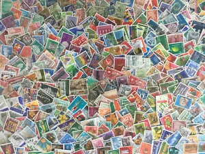 Switzerland  Collection Of 725 Different Used Stamps ~ $550 Catalog Value - Picture 1 of 10
