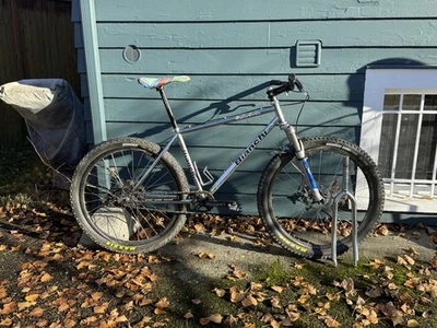 Bianchi S.A.S.S. Bicicleta de montaña de una sola velocidad: XTR, 27,5, ruedas de carbono, 2 horquillas Foto 1 de 4