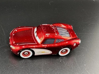 Disney Pixar Cars Cruisin’ White Wall Lightning McQueen 1:55 Diecast Metal Rojo Foto 1 de 4
