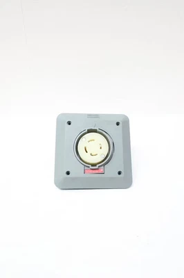 Receptáculo Hubbell HBL2730SR2 30a Amp 480v-ac 3p 4w Foto 1 de 4