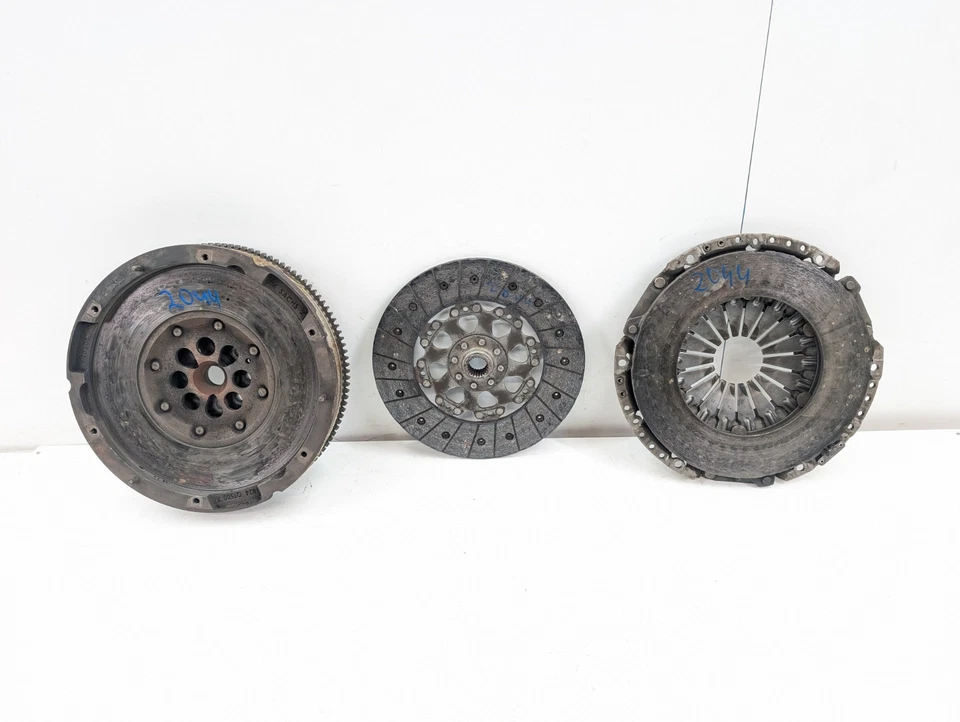 KIA SORENTO MK3 FLYWHEEL & CLUTCH KIT 2.2 CRDI DIESEL MANUAL AWD 2016 — 第 1/4 张图片