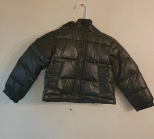 Hooded Black Puffer Jacket - Youth XS 4/5.NWOT - Picture 1 of 13