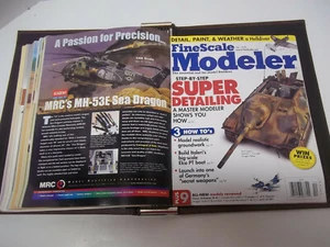 2008 FINE SCALE MODELER BINDER & 11 MAGAZINES for your model building reference - Picture 1 of 12