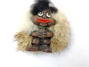 Vintage Inuit Kiana Original Nuni Doll Girl With Real Fur - Original Tag - Picture 1 of 6