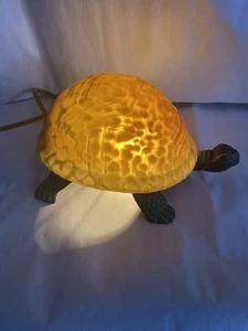 ADORABLE TURTLE AMBER NIGHT LIGHT TABLE LAMP W/GREEN ACCENTS - Picture 1 of 14