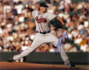 TOMMY HANSON ATLANTA BRAVES ACTION SIGNED 8x10 - Picture 1 of 1