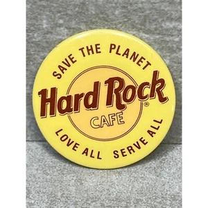 Distintivo spilla pulsante vintage Hard Rock Cafe "Save the Planet Love All Serve All" - Foto 1 di 3
