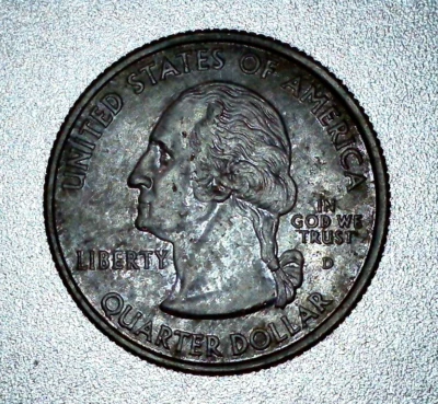 2007 D Washington State Quarter, Lamination Clad Layer Missing, Dark Brown color - Image 1 of 4