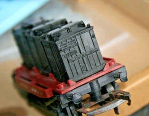 v - Triang Railways TT T276 BR 14T Conflat "L" XP Containers - ABHD 12TT - Picture 1 of 9