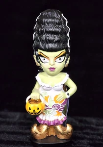Figura Retro Estilo Años 60 Novia de Frankenstein Halloween 12" Terror Clásico Icono - Imagen 1 de 12