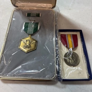 VINTAGE 3-pc. Cased MILITARY MERIT Medal & ribbons, & National Defense Ribbon - Picture 1 of 10