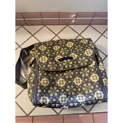 Petunia Pickle Bottom Floral Messenger Diaper Bag Convertible Backpack Purse - Image 1 of 4