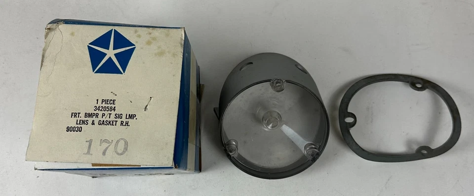Nuevo lente de señal de giro derecha de stock antiguo para 1970 cuerpo B Plymouth Mopar #3420584 Foto 1 de 1