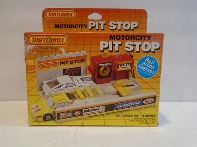 Matchbox Motorcity Pit Stop - Vintage 1985 - Image 1 of 4