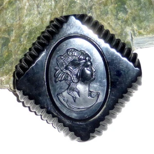 Cameo de luto geométrico baquelita negra tallada de colección década de 1920 de 2 3/4" Art Deco - Imagen 1 de 6