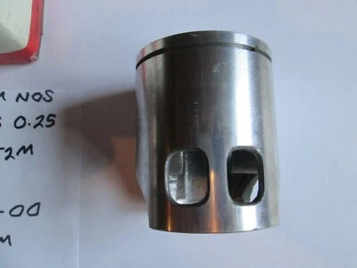  Yamaha 1972 LT2M / LTMX 100CC OEM NOS + 0,25 PISTÓN 335-11635-00-00, 52,25 mm Foto 1 de 4