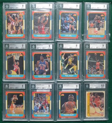 Juego de baloncesto Fleer 1986 (132) BGS 9 como nuevo + pegatinas (11) BGS Michael Jordan RC Foto 1 de 4
