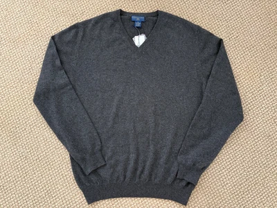 Nuevo con etiquetas Suéter Joseph & Lyman por Bloomingdale's Para Hombres Cuello en V Cachemira Carbón M Foto 1 de 2