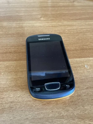 Samsung Galaxy Next Turbo GT-S5570I, N. 2 MicroSD (2GB e 4GB), Cuffie Originali - Immagine 1 di 4