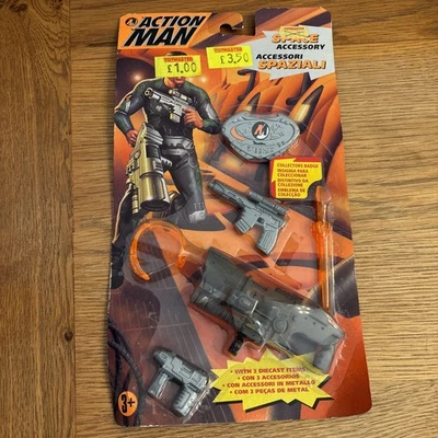 Vintage 1996 Modern Action Man Clothes Space 3 Die Cast Badge Unopened Carded - Image 1 of 4