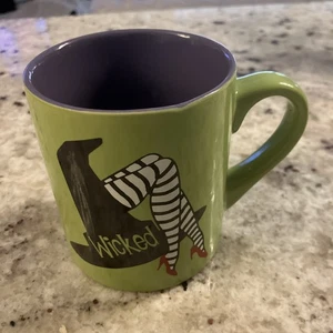 TAZA DE CAFÉ DE CERÁMICA HALLOWEEN 2010 MALVADA -KATE WARD THACKER - Imagen 1 de 4