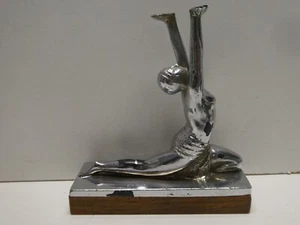 ANTIQUE CLASSIC ART DECO CHROME NAKED KNEELING LADY DIANA STATUE FIGURINE BASE - Picture 1 of 9