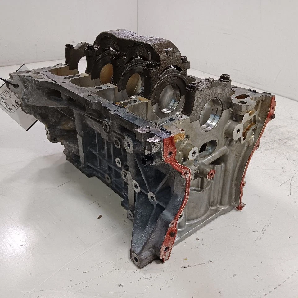 Bare Engine Cylinder Block 2.4 Fits 19-21 Jeep Renegade - Image 1 of 4