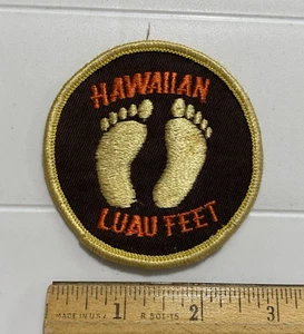 Vintage Hawaiian Luau Feet Bare Footprints Hawaii Souvenir Embroidered Patch - Picture 1 of 3