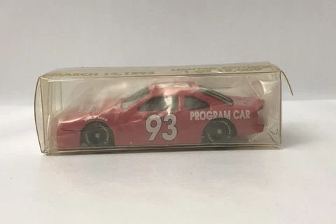 ATLANTA MOTOR SPEEDWAY PROGRAM CAR NASCAR DATED 3/14/93 RACING CHAMPIONS NIB Cover
