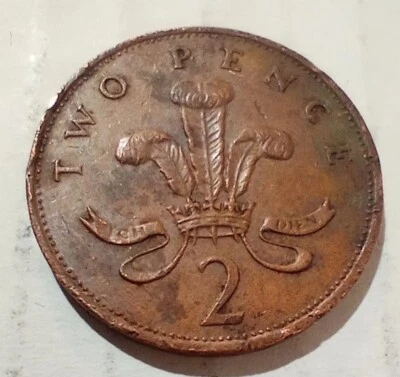 Moneda británica de dos peniques 1986 Reino Unido GB Ich Dien plumas de avestruz Foto 1 de 2