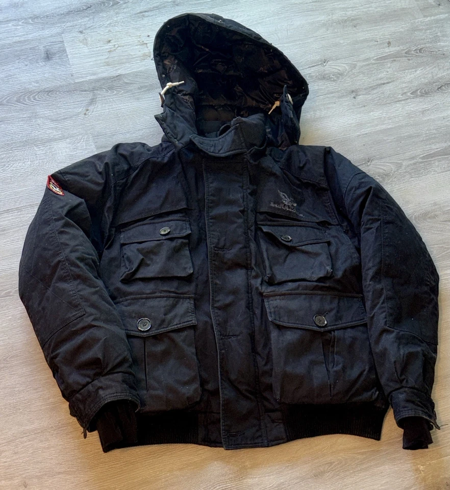 Chaqueta de plumón Triple Fat Goose para hombre Parka negra con capucha talla 2XL Foto 1 de 4