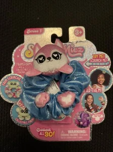 Scrunchmiez Squishie Haar Scrunchy Rucksack Clip Spielzeug Serie 1 - Bild 1 von 2