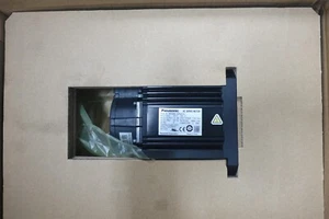 PANASONIC MDME152GCG MINAS A5 AC SERVO MOTOR 1.5kW *NEW IN ORIGINAL BOX* - Picture 1 of 3