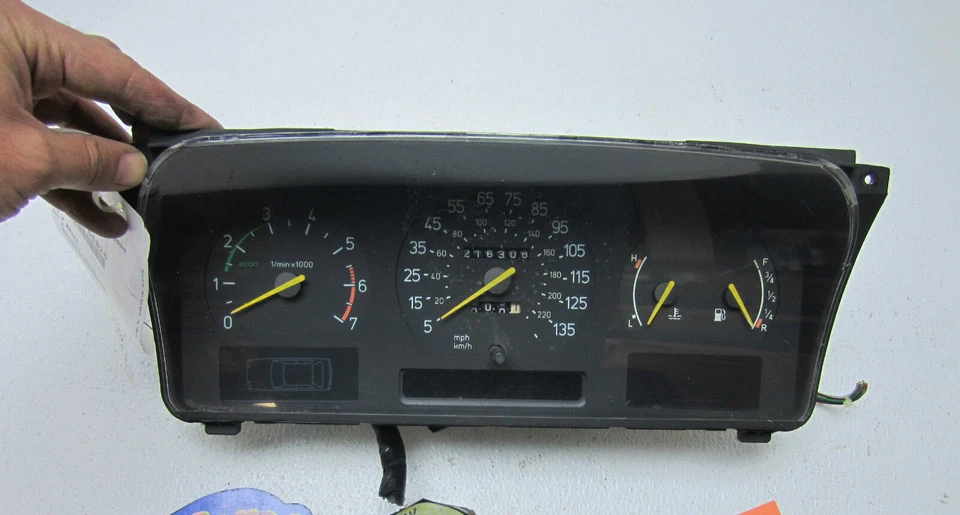 Velocímetro odómetro medidores de grupo tablero 216K usado para 1989 89 SAAB 9000 Foto 1 de 4