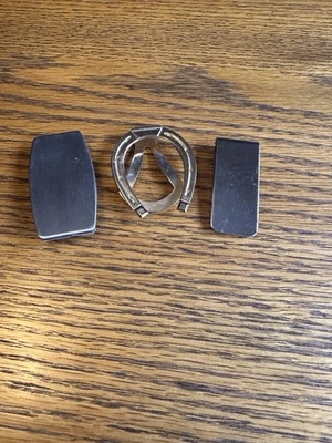 Lot Of 3 Money Clips 2 Silver One Horseshoe - Image 1 of 4