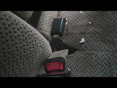 Used Front Right Seat Belt Front fits: 2000 Ford F150 PICKUP bench seat 1 piece Foto 1 de 4