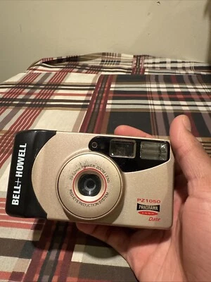 Vintage Bell + Howell Pz1050 35mm Point & Shoot Film Camera - Image 1 of 3