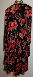 STUNNING BLACK W/RED ROSES LONG Dress Size XL 14-16 - Picture 1 of 4
