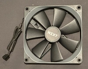 NZXT AER P SERIES Static Pressure Fan 140mm 4-pin PWM (RF-AP140-FP) - Afbeelding 1 van 2