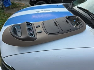 Leer Ford Excursion Expedition 1997-2002 consola aérea mapa bronceado claro OEM - Imagen 1 de 7