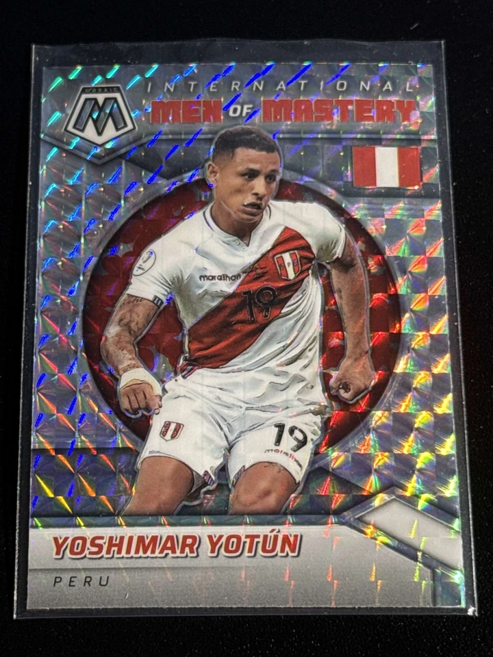 2021-22 Panini Mosaic World Cup #29 Yoshimar Yotun Silver Mosaic Men of Mastery - Image 1 of 1