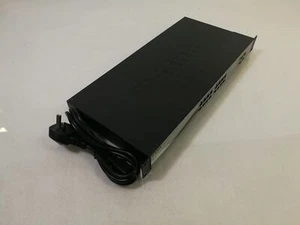 Commutateur réseau intelligent Gigabit 16 ports D-Link DGS-1210-16 - avec oreilles montées en rack - Photo 1/5