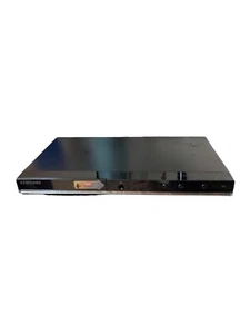 Samsung DVD-D530K DVD Player, 1080p Upscaling HDMI REGION FREE -W/KARAOKE WORKS - Picture 1 of 5