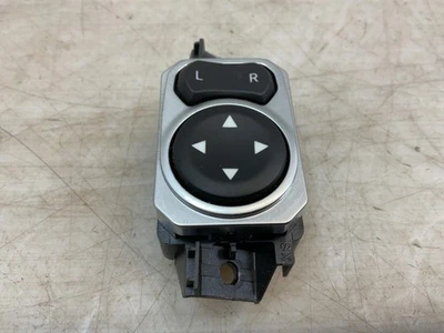 Оригинальный переключатель зеркала с электроприводом для Jeep JT Gladiator 68282215AB 2020-2023 060966 - Изображение 1 из 4