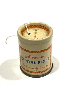 Vintage Johnson & Johnson Dental Floss 25 YRD Tin Container w/ Cutter - Picture 1 of 4