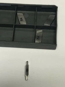 GIP 1.57-0.79 IC354 DOPPELENDIGER VOLLRADIUS-NUTEINSATZ 1/16 ZOLL BREIT - Bild 1 von 1