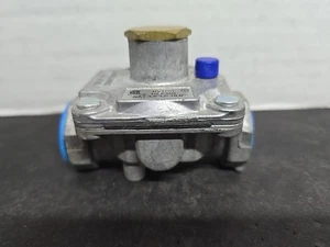 NOS Maxitrol 326B1042P1 | 2/1.75cm | Gas Oven Range Regulator Valve - Picture 1 of 7