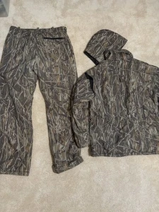 Cabela’s Dry-Plus Insulated Parka And Pant Brush Camo - Picture 1 of 9